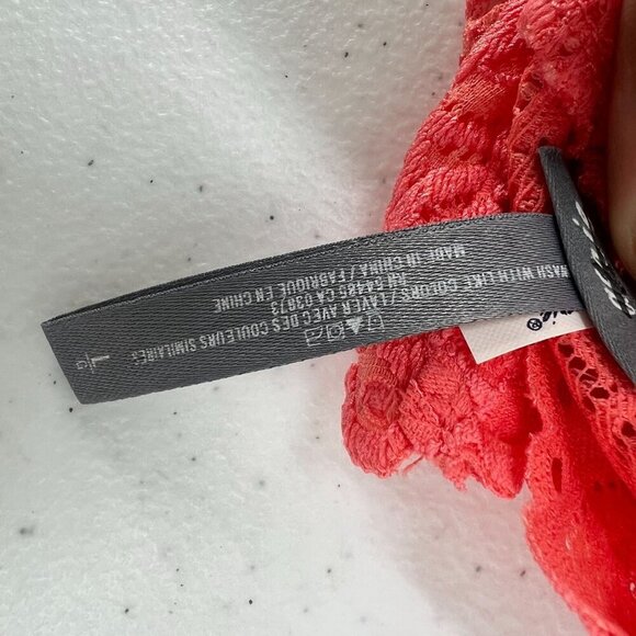 Aerie L Coral Lace Strapless Bandeau Bralette - Picture 5 of 9